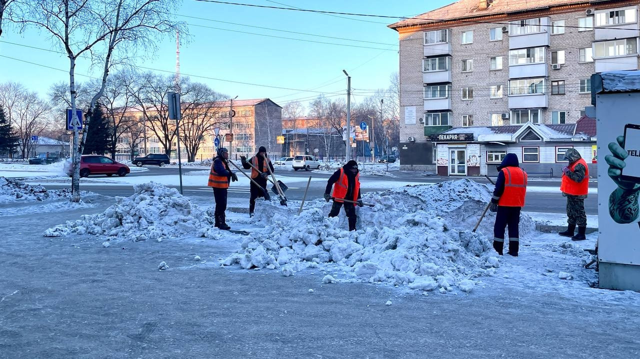 Улицу Димитрова очистят от снега в Биробиджане (ФОТО) — Новости Хабаровска