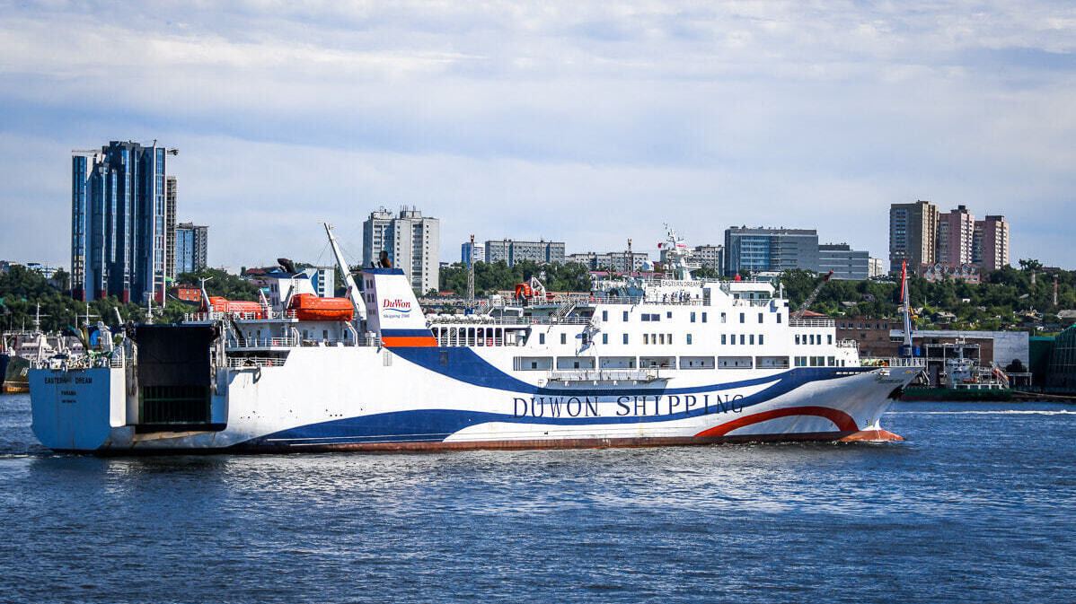 Билеты паром владивосток южная. Фотографии кают паром владивосток-донгхэ. Паром владивосток южная корея 2022. Паром владивосток донхэ 2022. Владивосток-южно-сахалинск авиабилеты.