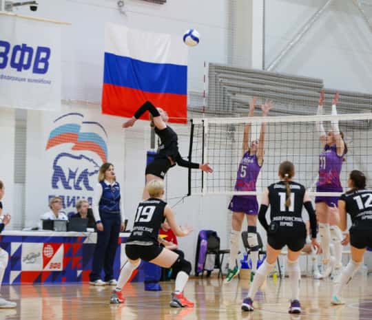 официальные сайты волейбольные клубы. динамо метар волейбол женщины москва. женская волейбольная команда протон саратов. волейбольная команда динамо москва женщины. волейбольный матч.