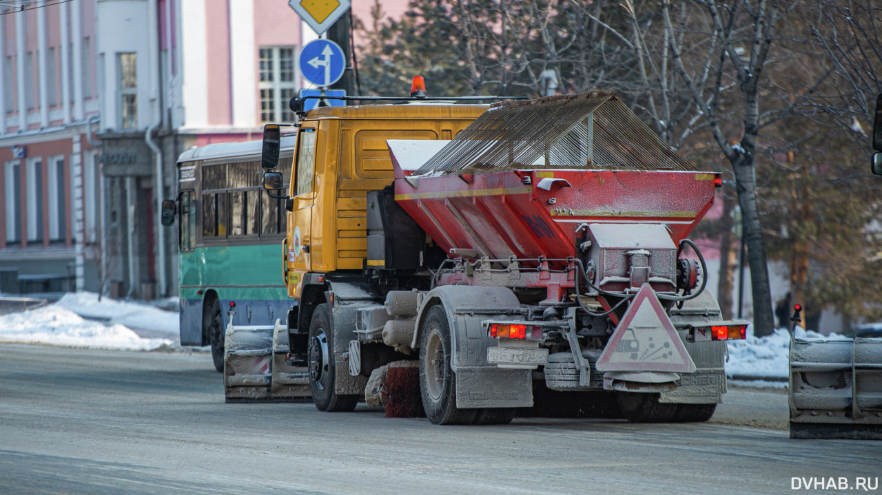 Оперативная информация: 854 кубометра снега убрали с улиц города — Новости  Хабаровска