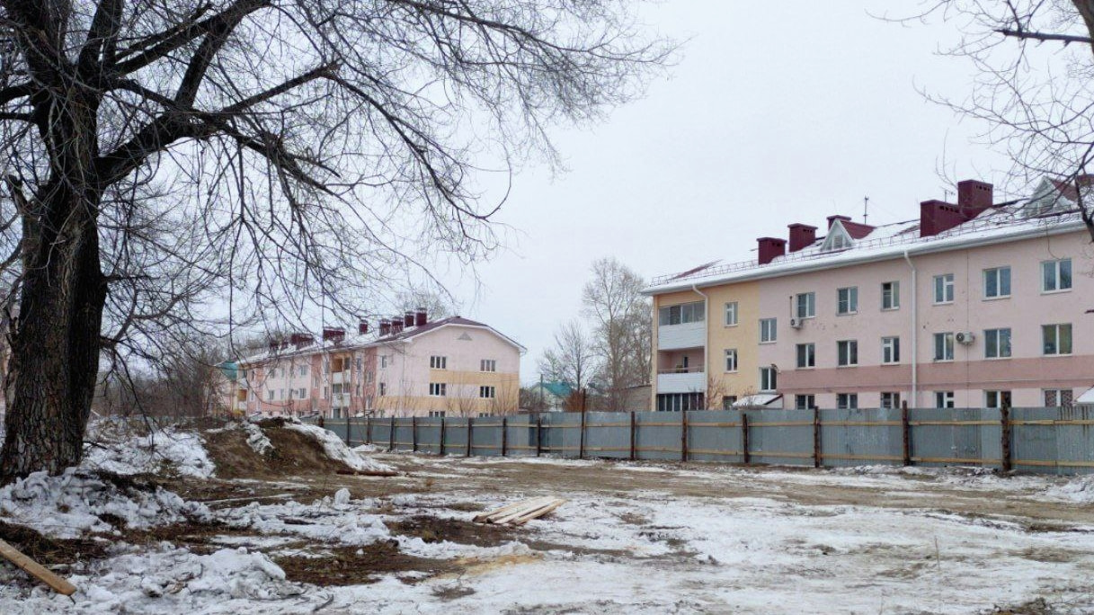 На месте бывшего гаража УМВД в Комсомольске построят жилой дом (ФОТО) —  Новости Хабаровска