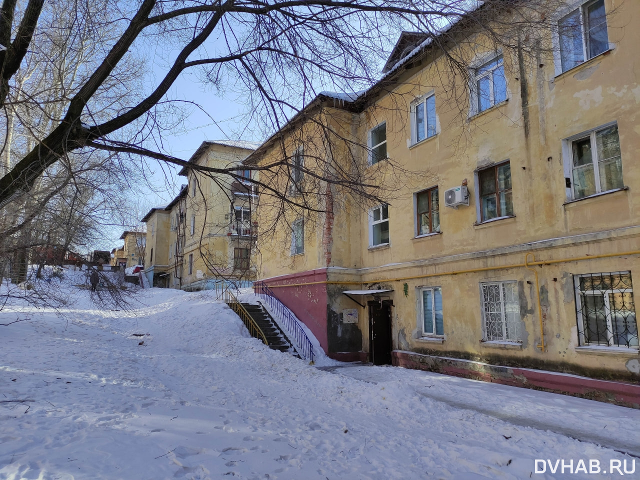 DVHAB на районе: 38 школа - педагоги в несостоявшихся уборных (ФОТО) —  Новости Хабаровска