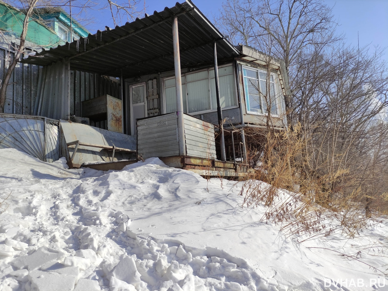 DVHAB на районе: 38 школа - педагоги в несостоявшихся уборных (ФОТО) —  Новости Хабаровска