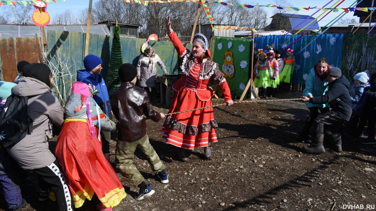 Масленицу народными гуляниями отметили в Биробиджане (ФОТО) — Новости  Хабаровска