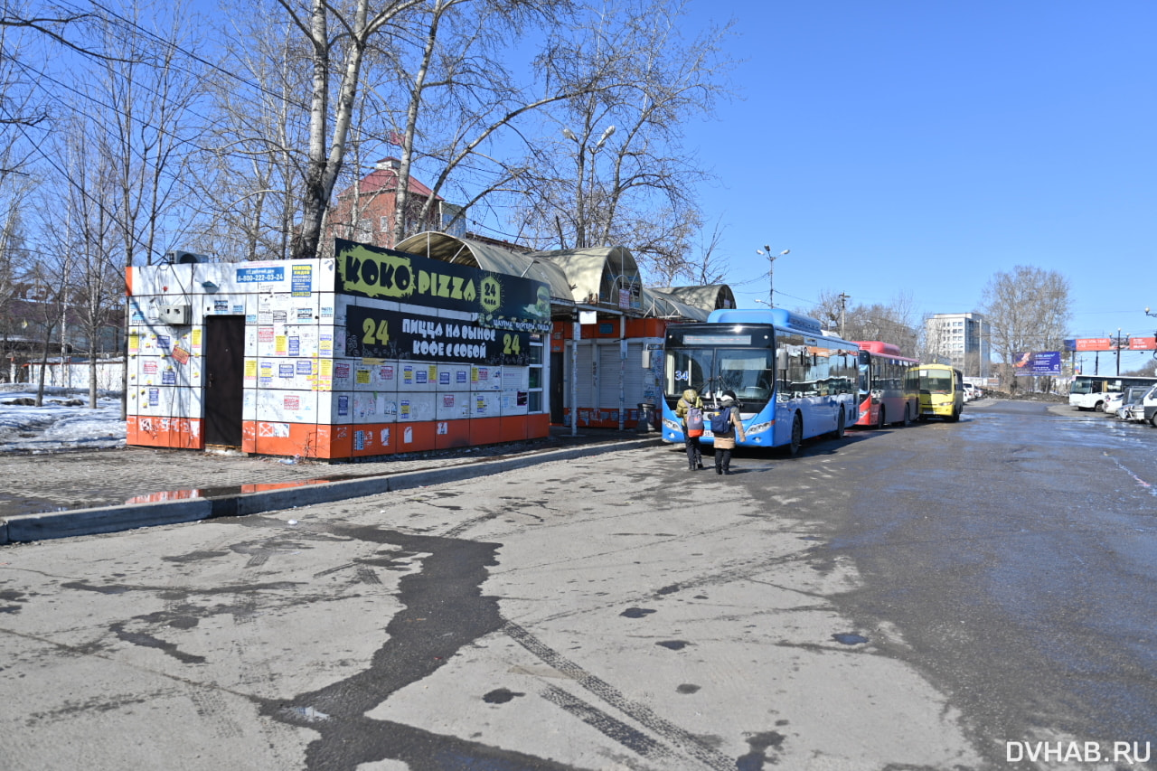 Стало стыдно - загаженный фекалиями автовокзал возмущает хабаровчан (ФОТО)  — Новости Хабаровска