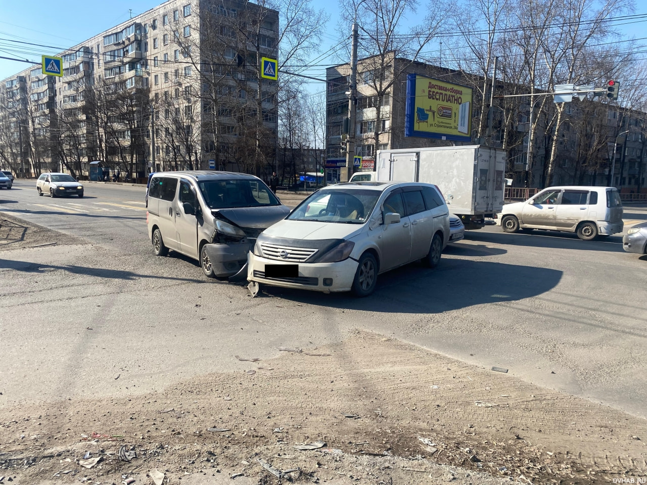 В первое ДТП за 44 года вождения попал хабаровчанин на Суворова (ФОТО) —  Новости Хабаровска