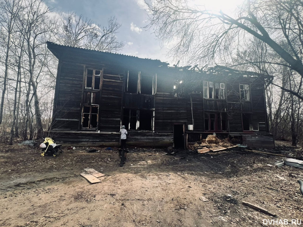 Мужчина погиб при повторном пожаре в бараке на Партизанской (ФОТО;  ОБНОВЛЕНИЕ) — Новости Хабаровска