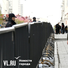 Праздник Победы во Владивостоке начнётся с перекрытых улиц и рамок металлодетекторов, а самокаты в центре будут запрещены 