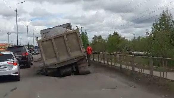 Групповуха на улице Секс видео бесплатно / бюджетыч.рф ru