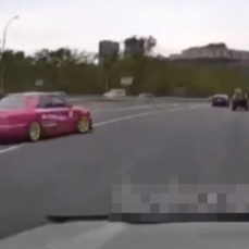 Полиция Владивостока задержала розового дрифтера за неудачный разворот на Катерной (ВИДЕО)