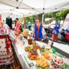 Участники украинского хора накрыли для гостей стол с национальной едой — newsvl.ru