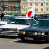Украшением машины были и водружённые флаги Японии и «Старой школы» — newsvl.ru