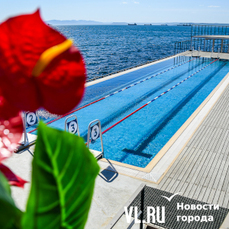 Новые террасы, кафешки и бассейн: пляж «Юбилейный» во Владивостоке встречает летний сезон 