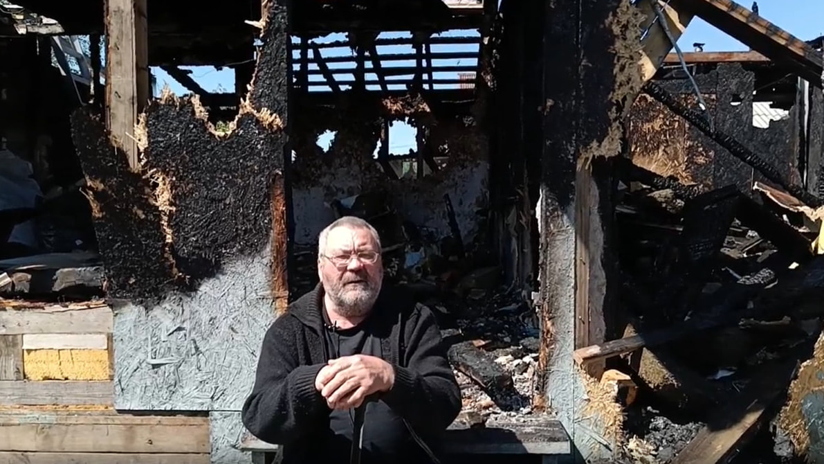 Ютиться в бытовке вынуждены пенсионеры из сгоревшего дома (ВИДЕО)