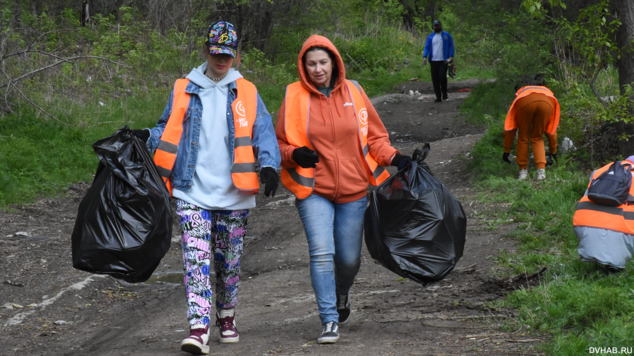 Волонтеры убрали свалку в Комсомольске (ФОТО)