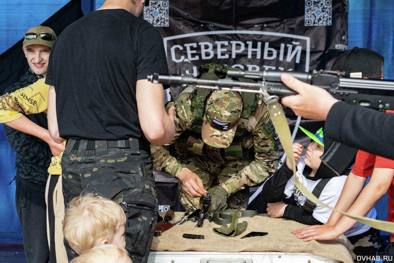 Собирали оружие и водили хоровод на русской зарядке жители Южного (ФОТО;  ВИДЕО) — Новости Хабаровска