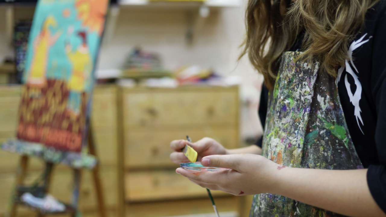 Как искусство помогает справиться с эмоциями ребенка - рассказали психологи