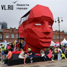 Свадьбы, раздача паспортов, учёные, «звёзды» и фейерверк в тумане: как во владивостоке отметили день молодёжи (фото; видео) – новости владивостока на 