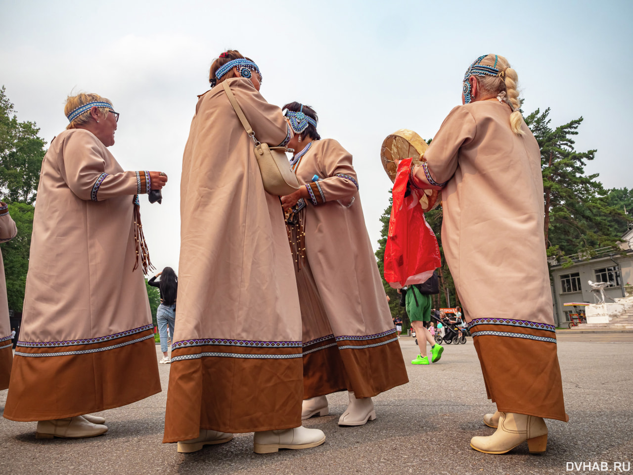 Шаманский обряд провели эвенки на фестивале в Хабаровске (ФОТО; ВИДЕО) —  Новости Хабаровска