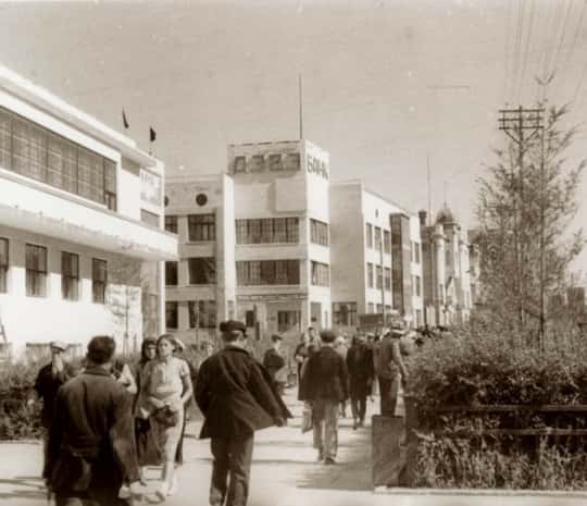 DVHAB на районе: Запарина – улица американского конструктивизма и китайских слободок (ФОТО)