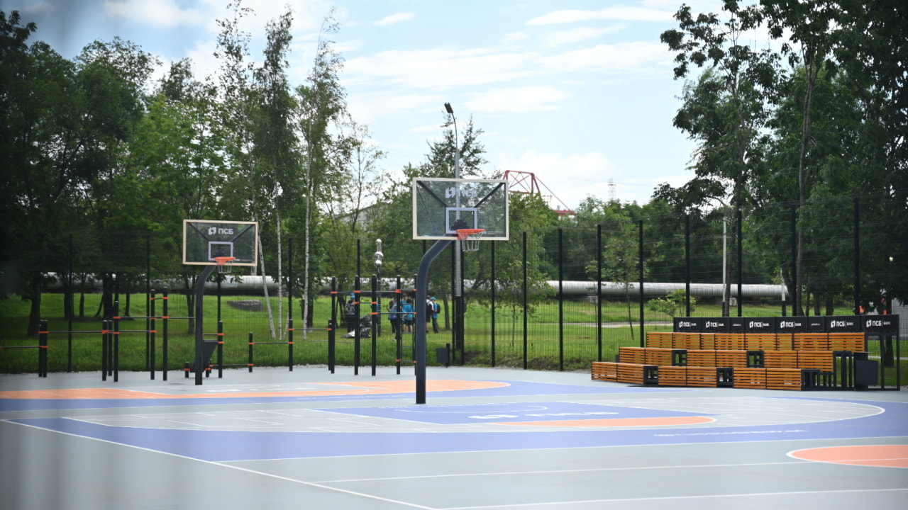 Дату открытия новой баскетбольной площадки в парке Гагарина узнал DVHAB (ФОТО)