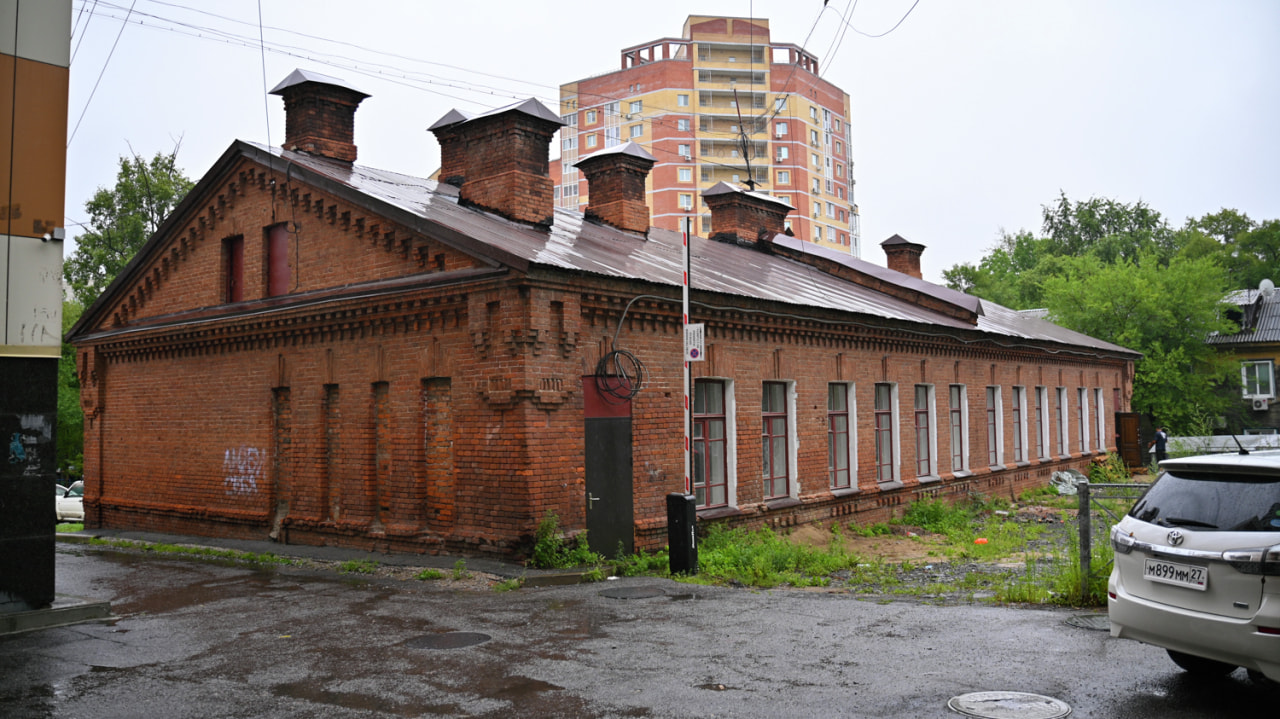 Старинный флигель в центре Хабаровска приспособят под заведение общепита