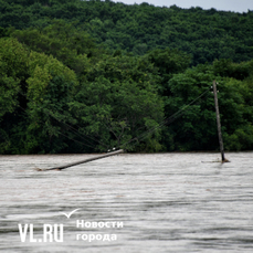 Более 700 опор ЛЭП в Приморье подтоплено, подмыто или наклонено после дождей