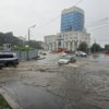 Поворот на Партизанский проспект тоже под водой. Тут недавно проложили новую теплотрассу — newsvl.ru