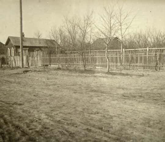 DVHAB на районе: Некрасова - улица круглых домиков и зверского убийства (ФОТО)