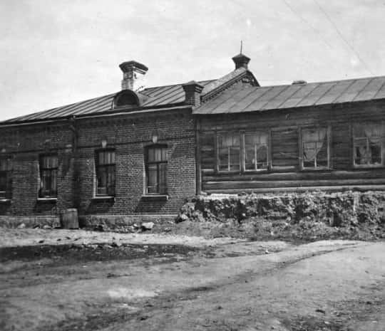 DVHAB на районе: Некрасова - улица круглых домиков и зверского убийства (ФОТО)