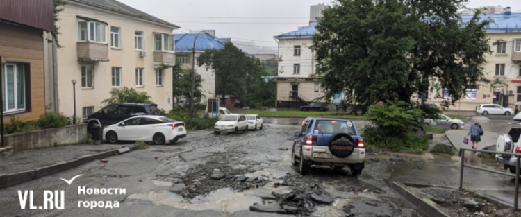 Девушка, спасенная через окно во время жуткого пожара, назвала героев - МК