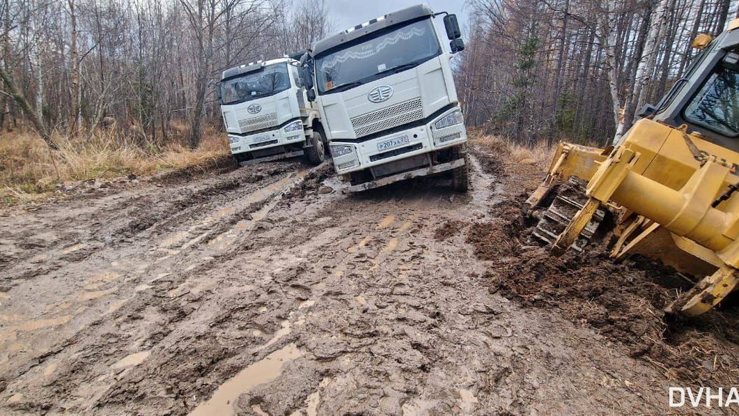 Как аппендицит: посреди тайги застряли жители отдаленного поселка (ФОТО)