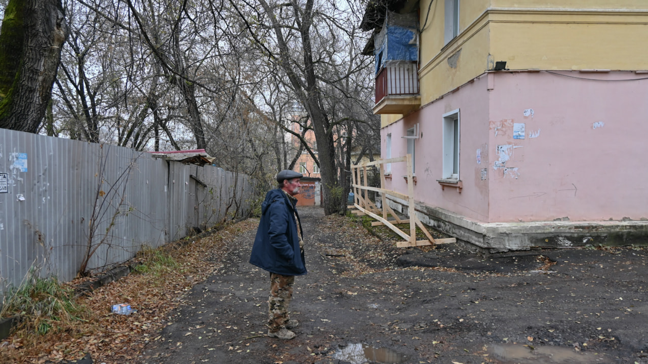 Очередные «сталинки» в Гупровском городке готовят к пропускному режиму (ФОТО)