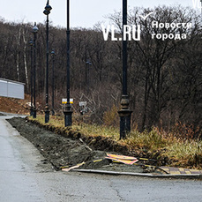 Ремонт дороги в Снеговой Пади не успели в срок, а его качество разозлило местных жителей 