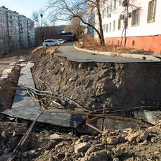 Засыпать траншеи теплосетей в Первомайском районе должны до конца года