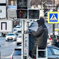 На перекрёстке Пограничной, Семёновской и Тигровой подключают новые светофоры – они должны заработать к концу года