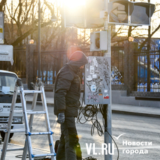 В ближайшие две ночи во Владивостоке в тестовом режиме запустят три новых светофора