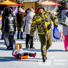 Искусственного снега на площади Владивостока не будет, а настоящий – под вопросом