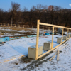 На этой ограждаемой территории раньше был детский парк «Добрые сердца»  — newsvl.ru