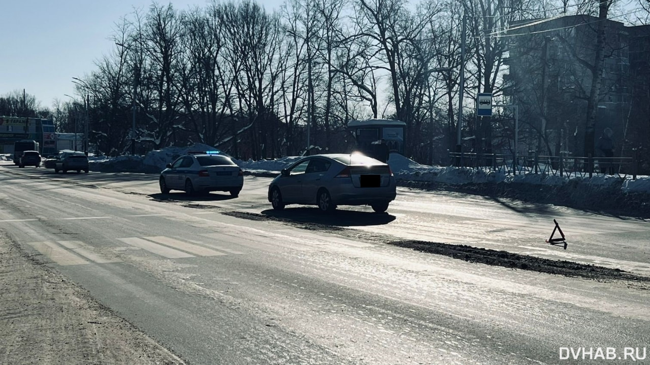 Таксистка сбила хабаровчанку на Тихоокеанской (ФОТО)