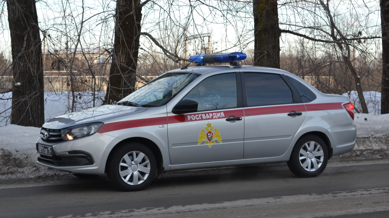 Возле туалета в торговом центре сотрудники нашли женщину без сознания