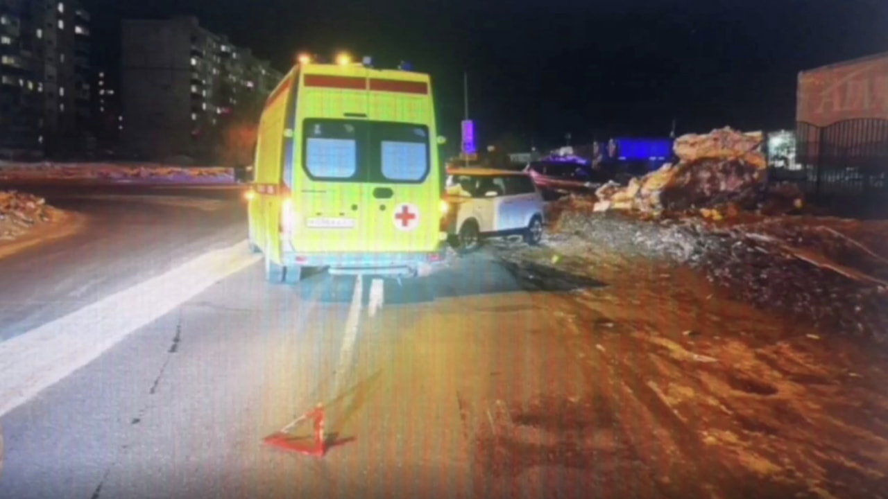 В скорую на встречке врезался пьяный на Mazda