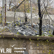 Жители улицы Тунгусской опасаются камнепада после ремонта дороги и подпорной стены 