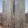 Есть отставание от графика обустройства фасада 25-этажного дома на срок порядка двух месяцев — newsvl.ru
