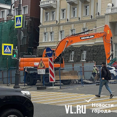 На Океанском проспекте будут поочерёдно перекрывать полосы для ремонта теплосетей до 20 мая