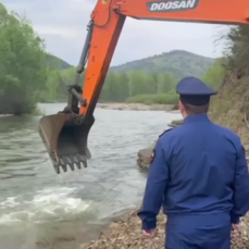 Село Берёзовка в Приморье с начала мая отрезано от большой земли – туда доставили продукты и лекарства