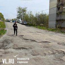 Короткую дорогу с Нейбута на Воропаева снова обещают отремонтировать, теперь силами застройщика