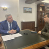 Исполнительный директор ПАО «ДЭК» Виталий Стороженко (слева) — newsvl.ru