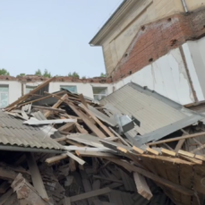 В Артёме во время капремонта обрушилось здание пристроенного спортзала