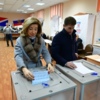 2018. Олег Кожемяко с гражданской супругой голосуют на выборах Кожемяко — newsvl.ru